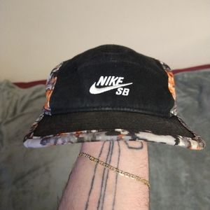 Nike sb 5 panel camo hat